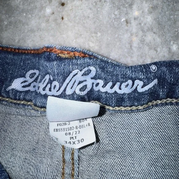 Eddie Bauer Men's 34 x 30 Jeans Straight Leg Medium Wash Work Casual Plain - Picture 5 of 6